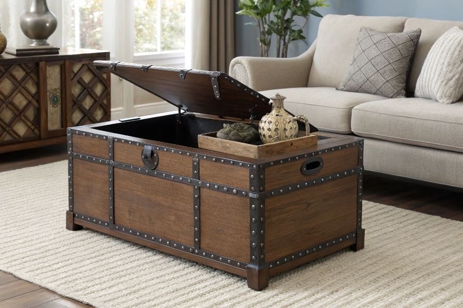 1165-transforming-chests-past-to-future-design Многофункциональные сундуки: стильное хранение для дома
