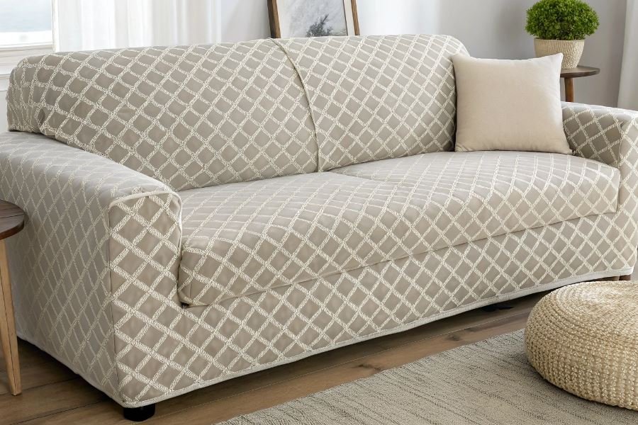 1295-elastic-furniture-covers-home-protection Эластичные чехлы для мебели: защита и обновление интерьера