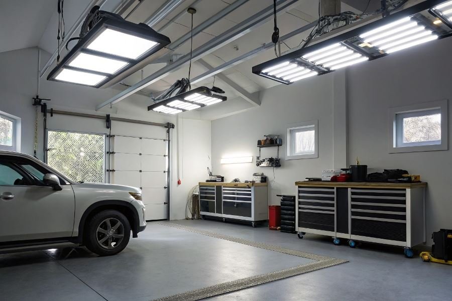 997-garage-lighting-technical-solutions Выбор технических светильников для гаража: полное руководство