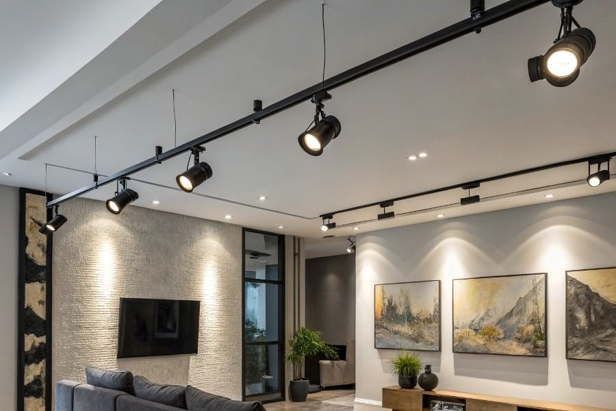 1022-track-lighting-systems-revolution Trek-sistemalari: zamonaviy yoritish texnologiyasining afzalliklari