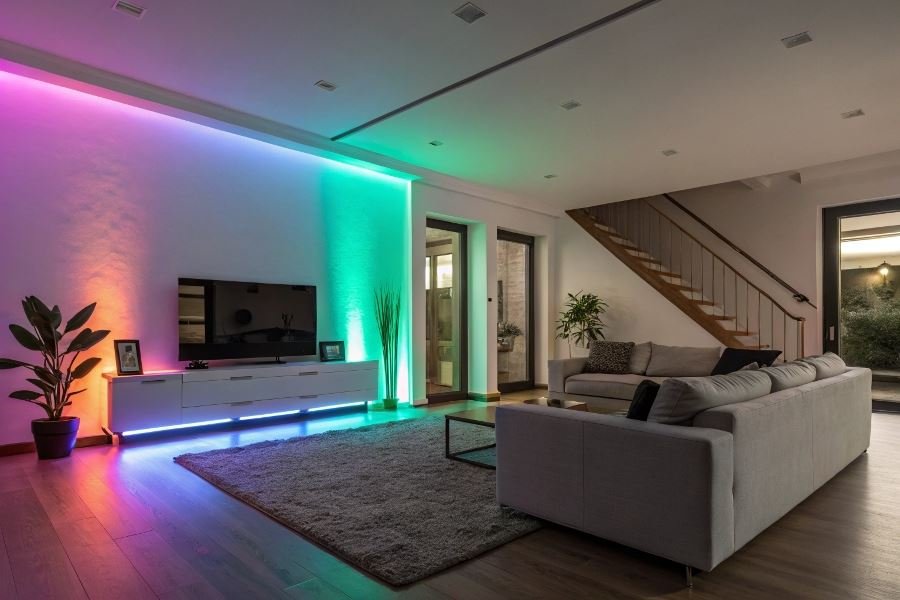 1035-rgb-vs-monochrome-interior-lighting RGB va monoxrom ichki yoritish: afzalliklar taqqoslash