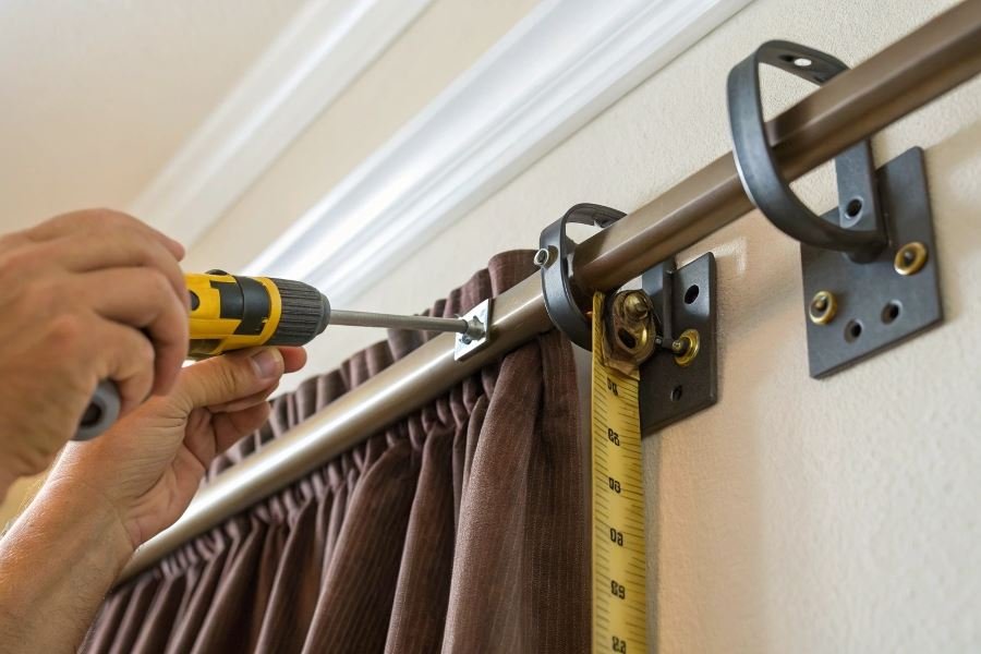 1252-heavy-curtain-rod-selection-guide Og’ir pardalar uchun eng mustahkam karniylar: top tanlash