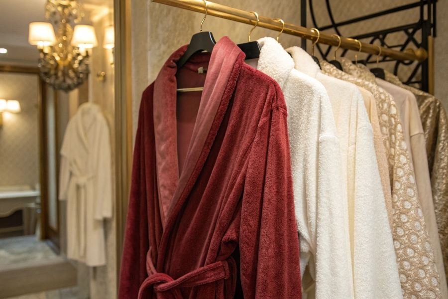 1309-choosing-womens-robe-thoughtful-gift Ayol Ko’ylagini Sovg’a Qilish: To’g’ri Tanlash Sirlari