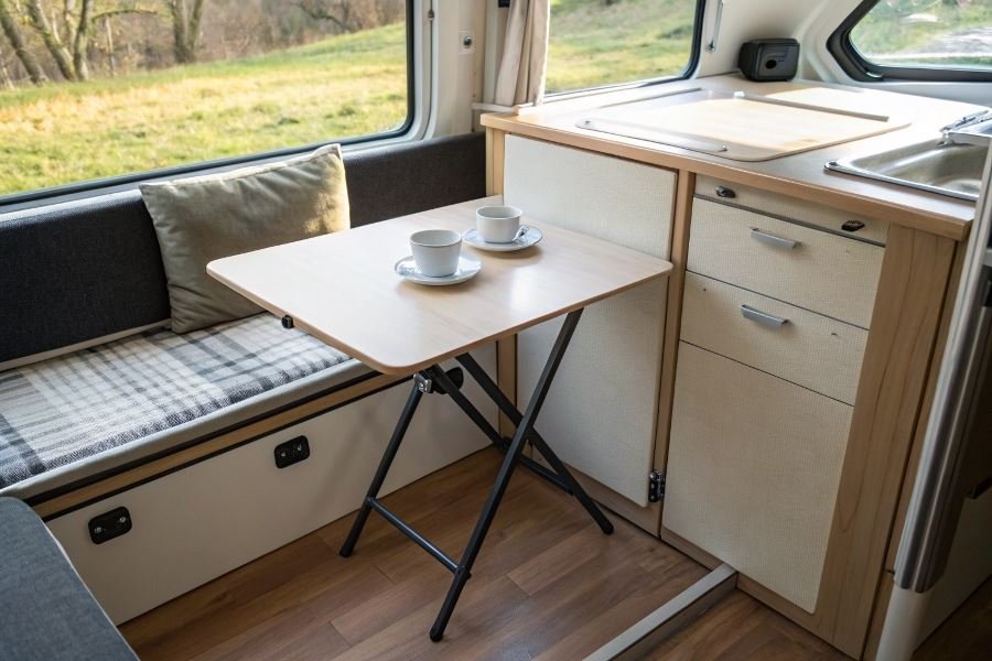 1453-kitchen-folding-tables-evolution Yig’iladigan oshxona stollari: kichik makonlar uchun ideal yechim