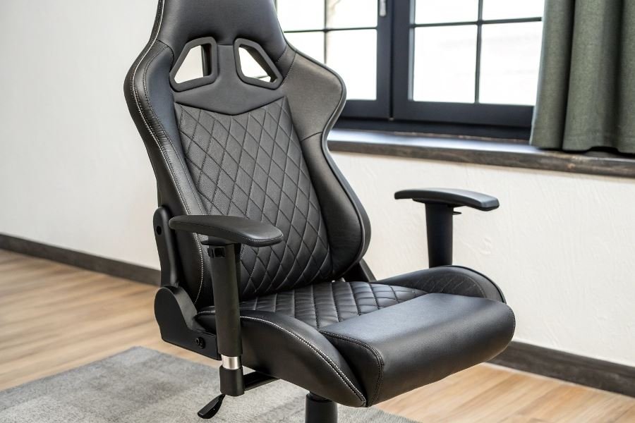 1491-gaming-chair-comfort-and-victory O’yinchi kreslosi: ergonomika, sifat va qulaylik bo’yicha qo’llanma