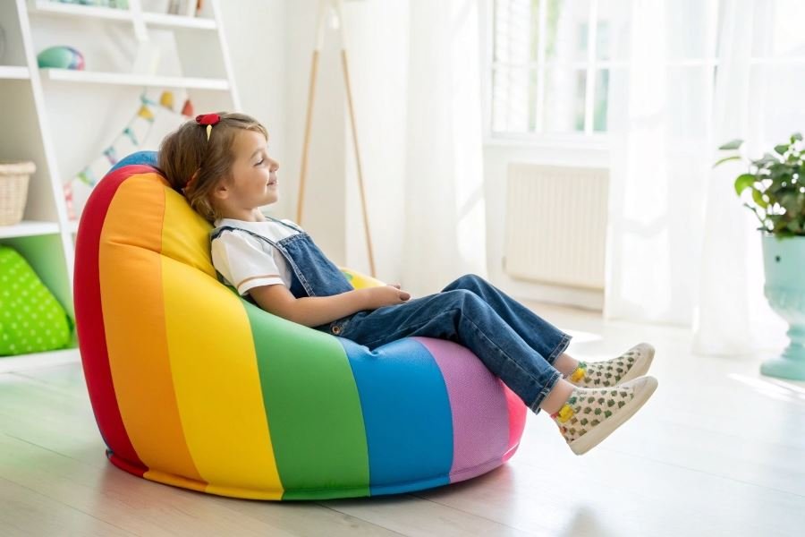 1560-inflatable-furniture-kids-comfort Bolalar uchun shishiriladigan mebel: xavfsizlik va qulaylik
