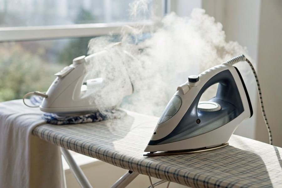 252-steam-iron-vs-steam-generator-comparison Parogenerator va temir: qaysi biri afzalroq tanlash