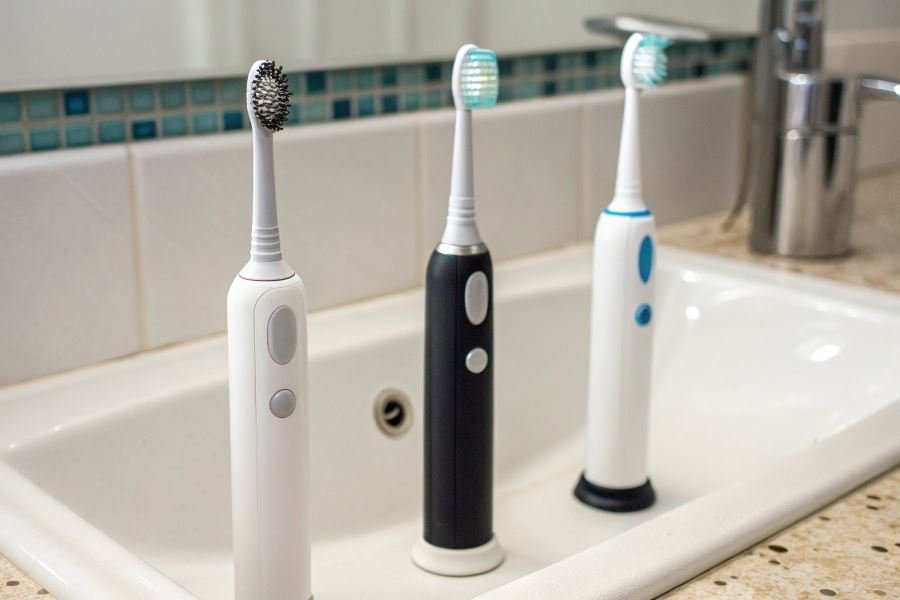 748-electric-toothbrushes-oral-care-revolution Top 3 byudjet elektr tish cho’tkalari: narx va sifat tahlili