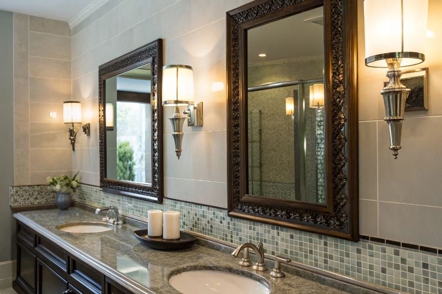 925-bathroom-wall-lighting-selection-guide Vanna xonasi uchun to’g’ri lampochka tanlash bo’yicha qo’llanma